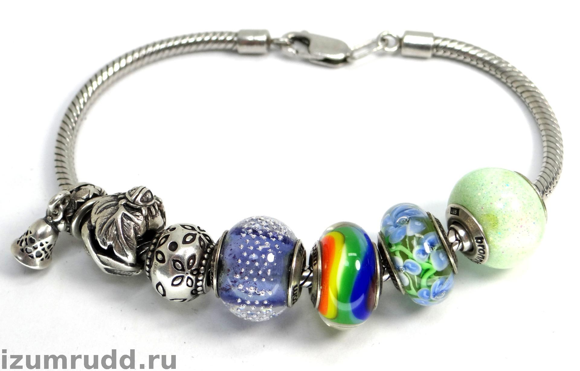 Серебряный браслет с шармами